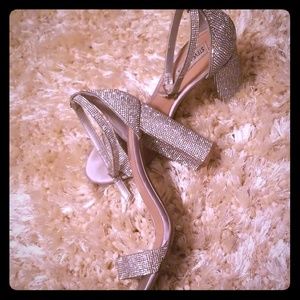 Size 11 Carrson Crytal Steve Madden worn once.